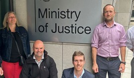Une délégation de personnels de l’administration pénitentiaire a été reçue dans les locaux du ministère de la justice britannique, à Londres, le mardi 30 mai dernier.