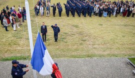 Une minute de silence en hommage à Dominique Bernard