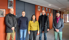 Sébastien Rossignol, chargé de mission auprès de la  directrice, et Laurent Cousson, directeur adjoint de l'ÉNAP accueillant la délégation de l'EHESS :  Rainer Maria Kiesow, vice-président Recherche et directeur d’études à l’EHESS, professeur de droit, Falk Bretschneider, vice-président Vie institutionnelle et directeur d’études, historien, et Hala Jalloul, responsable du service de l’attractivité et du développement des compétences. 