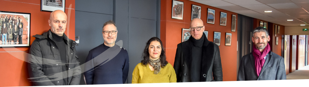 Sébastien Rossignol, chargé de mission auprès de la  directrice, et Laurent Cousson, directeur adjoint de l'ÉNAP accueillant la délégation de l'EHESS :  Rainer Maria Kiesow, vice-président Recherche et directeur d’études à l’EHESS, professeur de droit, Falk Bretschneider, vice-président Vie institutionnelle et directeur d’études, historien, et Hala Jalloul, responsable du service de l’attractivité et du développement des compétences. 