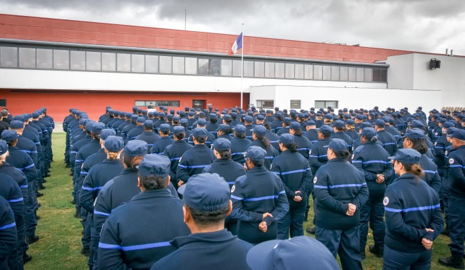 Une cérémonie de levée des couleurs pour accueillir deux nouvelles promotions à l’ÉNAP