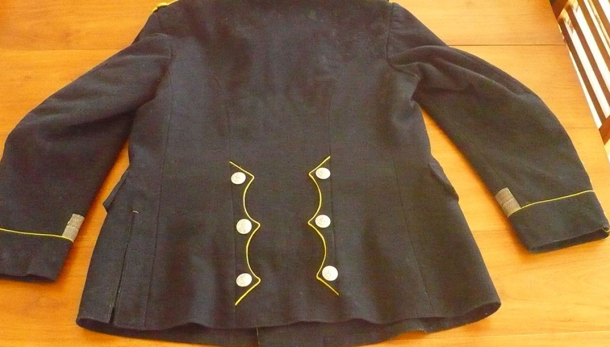 Uniforme de gardien de prison au 19ème siècle