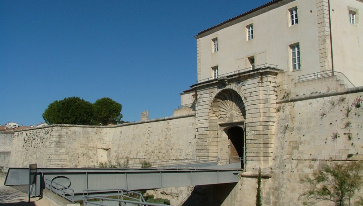 La maison centrale de Nîmes hier ... l'Université de Nîmes aujourd'hui