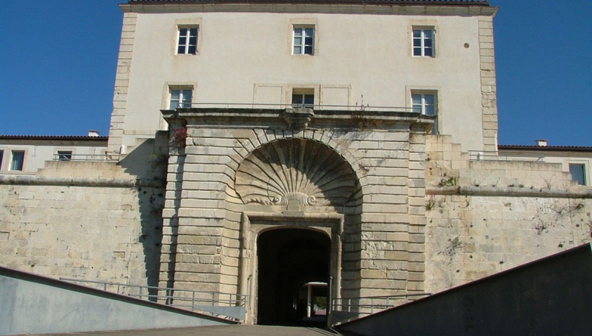 La maison centrale de Nîmes hier ... l'Université de Nîmes aujourd'hui