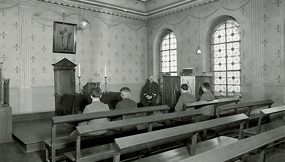 Culte en prison dans l'entre-deux-guerres