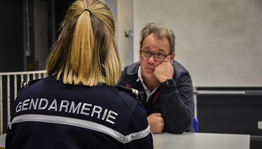 La prise en charge des auteurs de violences conjugales : La gendarmerie de Lot-et-Garonne en formation à l’Énap