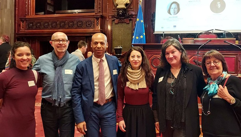 Katerina Soulou avec l'équipe française à cet événement, composée par Mme Florence Laufer et Mme Carolina Nascimento de Prison insiders, Mme. Marie-Odile Theoleyre et M. Marc Schneider de Farapej, M. Daniel Danglades de la DAP.