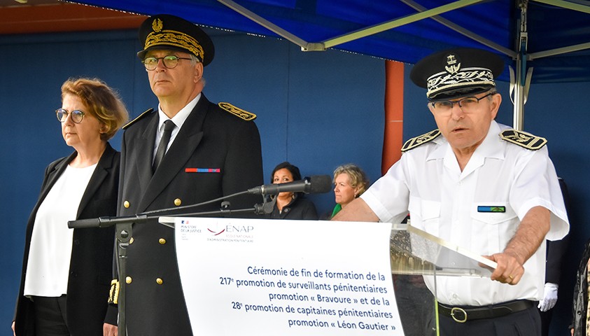 Cérémonie de fin de formation de la 217e promotion de surveillants pénitentiaires et de la 28e promotion de capitaines pénitentiaires