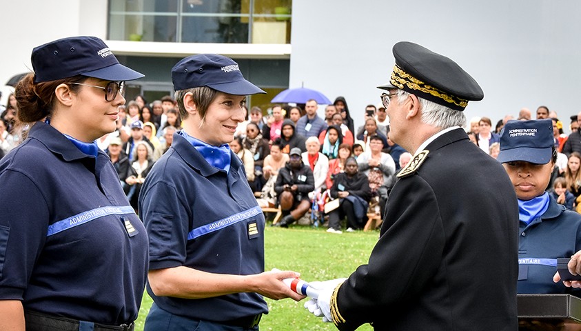 Cérémonie de fin de formation de la 217e promotion de surveillants pénitentiaires et de la 28e promotion de capitaines pénitentiaires