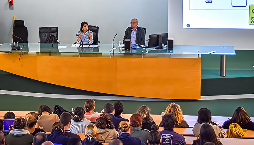 Conférence du CIRAP consacrée aux enjeux contemporains de la sécurité  Le CIRAP recevait le mardi 21 octobre 2025 la sociologue Virginie Malochet