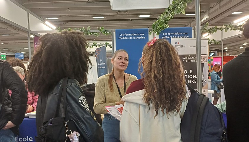 L'ÉNAP au salon des grandes écoles