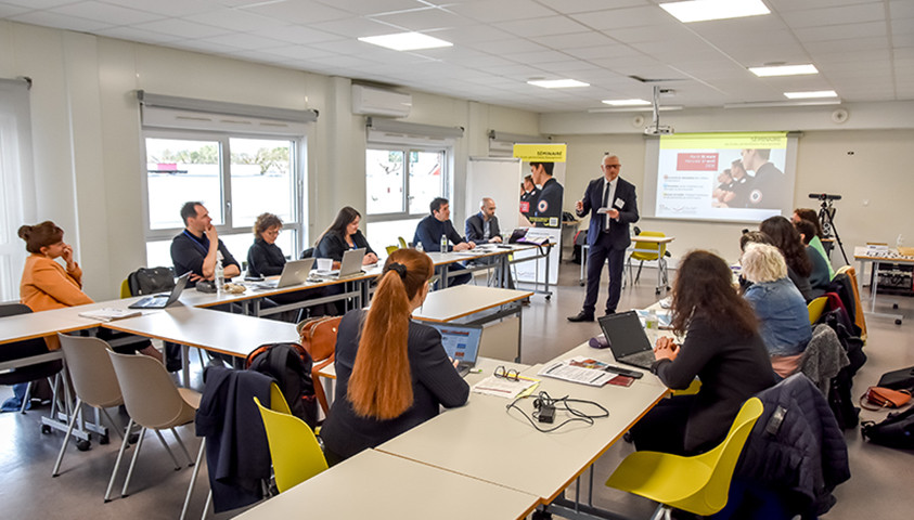 M. Jean-Paul Chapu, Chargé de mission à l’Inspection Générale de l’Administration Pénitentiaire (DGAP) modérant le sous-groupe de travail sur « Les valeurs prônées en formation à l’épreuve de la pratique professionnelle ».