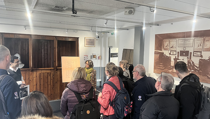 Visite des représentants étrangers à l’espace muséal Pierre Cannat et intervention de Mme Fabienne Huard-Hardy, cheffe d'unité et M. Mickael Boyer, chargé de formation en histoire (Centre de Ressources sur l’Histoire des Crimes et des Peines)