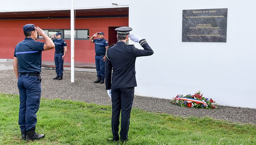 L’École nationale d'administration pénitentiaire s’associe à l’hommage rendu, le 15 mai 2026, aux victimes de l’attaque d’Incarville.