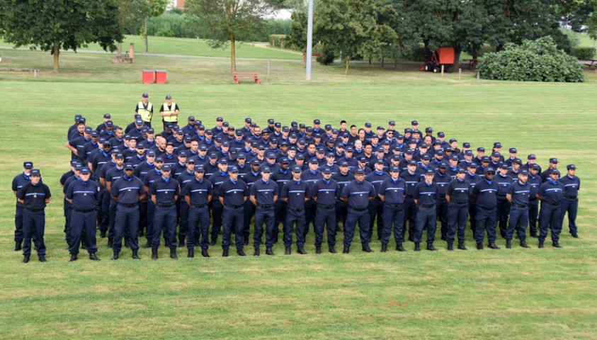 Cérémonie de fin de formation de la 26ème promotion de premiers surveillants