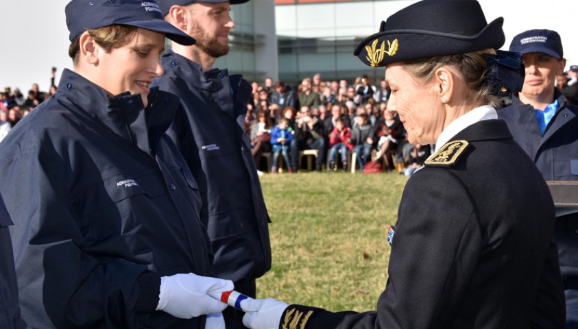 Cérémonie de fin de formation de la 194ème promotion de surveillants, Promotion Clarissa Jean-Philippe. Remise des attestations de formation aux lauréats.