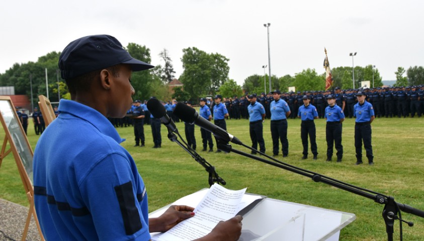 Cérémonie de fin de formation et de baptême de la 195ème promotion de surveillants, de la 22ème promotion de lieutenants, et de la 22ème promotion de lieutenants  - liste d’aptitude