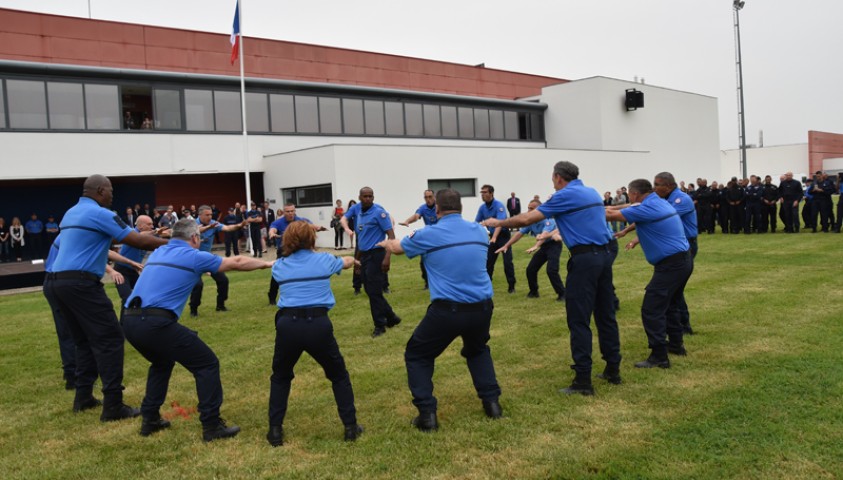 Cérémonie de fin de formation et de baptême de la 195ème promotion de surveillants, de la 22ème promotion de lieutenants, et de la 22ème promotion de lieutenants  - liste d’aptitude