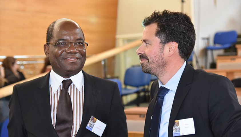 Colloque : 10ème anniversaire de la Loi pénitentiaire : tournant ou aboutissement.Paul Mbanzoulou, directeur de la recherche de l’Enap, et Benoit Narbey, responsable de la mission déontologie de la sécurité auprès du défenseur des droits. 