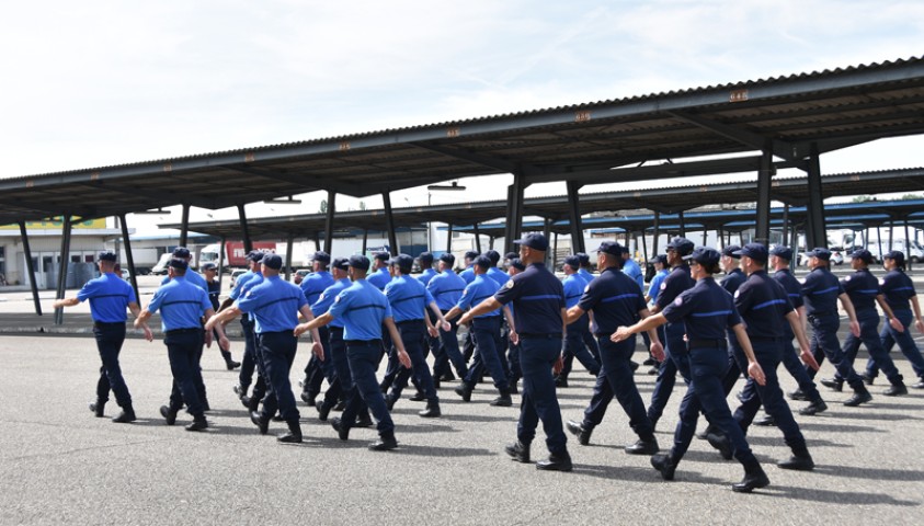 Défilé du 14 juillet 2018. Peloton de Paris. Les personnels de l’Enap encadrent les entraînements à Agen.