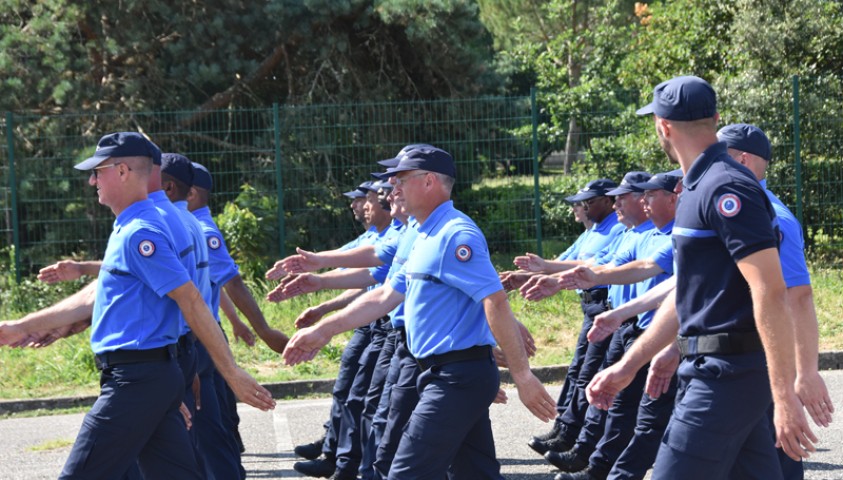 Défilé du 14 juillet 2018. Peloton de Paris. Les personnels de l’Enap encadrent les entraînements à Agen.