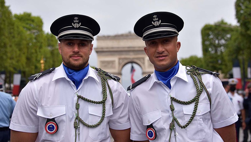 Le cœur du défilé : Le 14 juillet porté par toute une école, vu de l’intérieur Crédit photo : MC. Pujeau/Énap