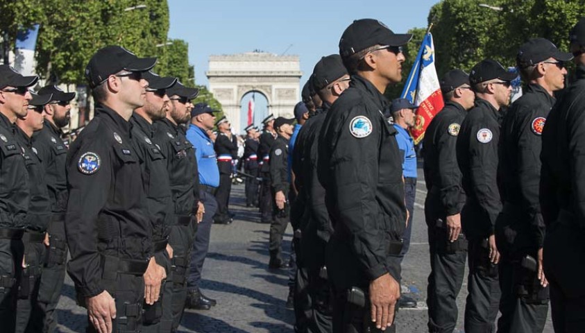 Défilé du 14 juillet 2017. Le peloton de Paris. Le défilé sur les champs Elysées