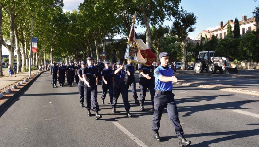 Défilé du 14 juillet 2017. Le peloton d'Agen. Le défilé à Agen