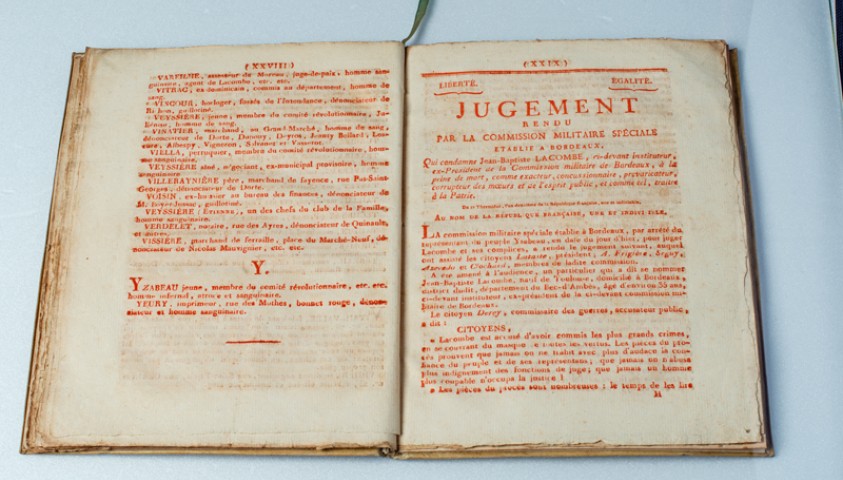Enap, les Pépites du CRHCP. ANONYME – Bordeaux, (1794), réimprimé en 1815.Connu depuis sous le nom de livre rouge de la Terreur.