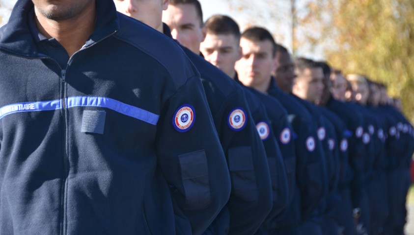 Entrée en formation de la 195ème promotion de surveillants. Formation protocole.