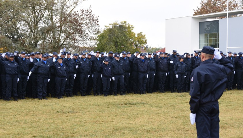 Entrée en formation de la 195ème promotion de surveillants. Accueil institutionnel.