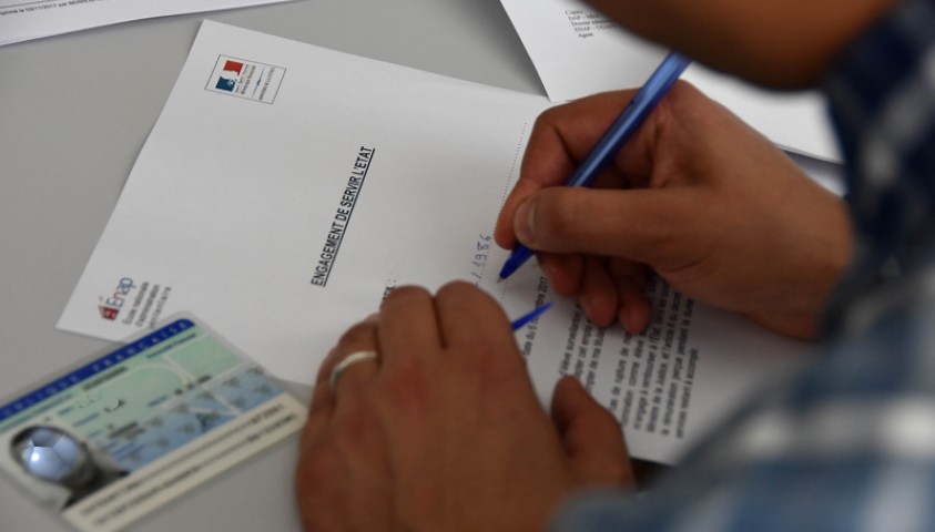 Entrée en formation de la 195ème promotion de surveillants. Démarches administratives.