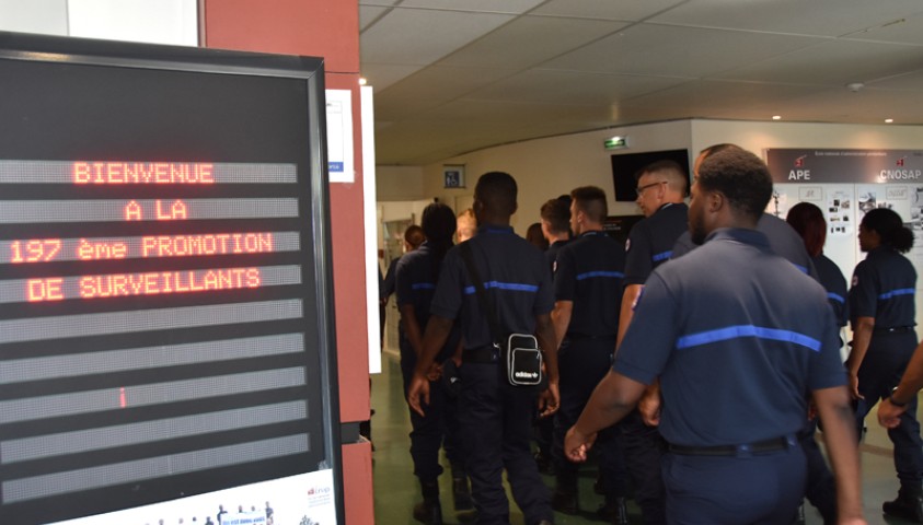 Entrée en formation de la 197ème promotion de surveillants. Visite de l'Ecole.