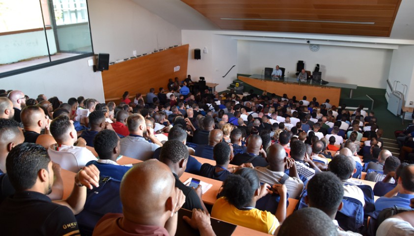 Entrée en formation de la 197ème promotion de surveillants. Démarches administratives.