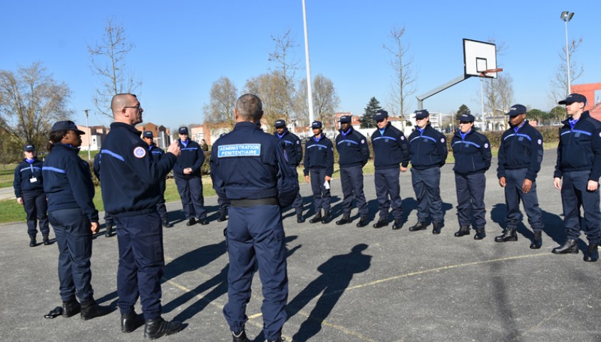 Entrée en formation de la 200ème promotion de surveillants. Formation au protocole.