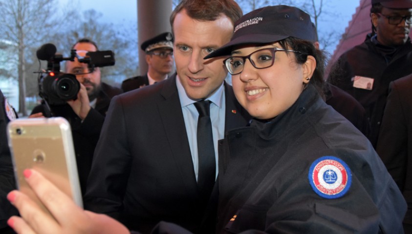 Emmanuel Macron, Président de la République, à l'Enap. Rencontre avec les personnels et les élèves.