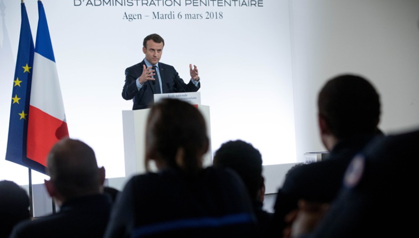Visite d'Emmanuel Macron, président de la République, à l'Enap. Discours sur le sens et l'efficacité de la peine. Crédit photo : Laurent Blevennec, Présidence de la République. Mars 2018