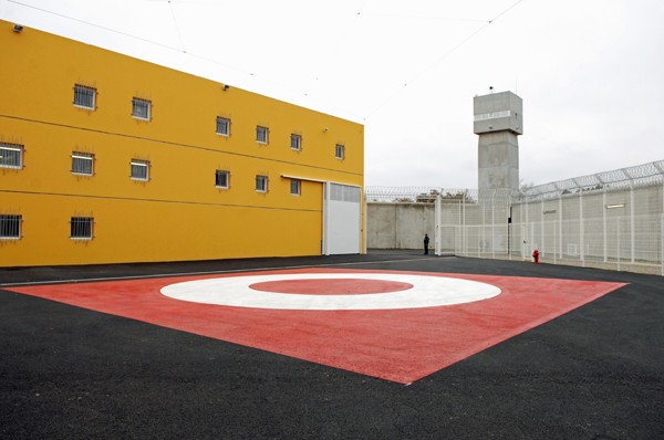 Centre pénitentiaire de Mont-de-Marsan (2008)